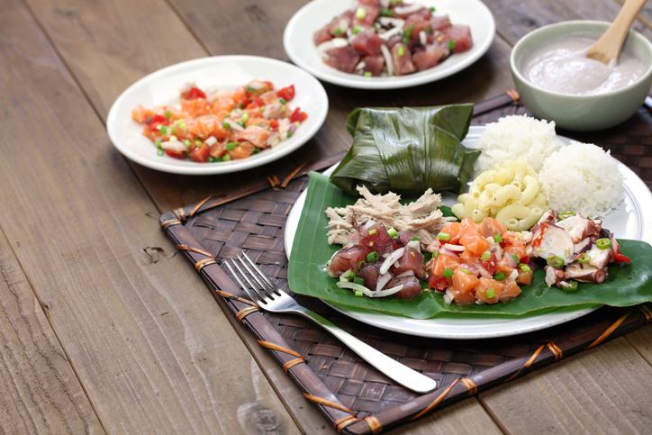 planning a trip to Hawaii food tours and trucks